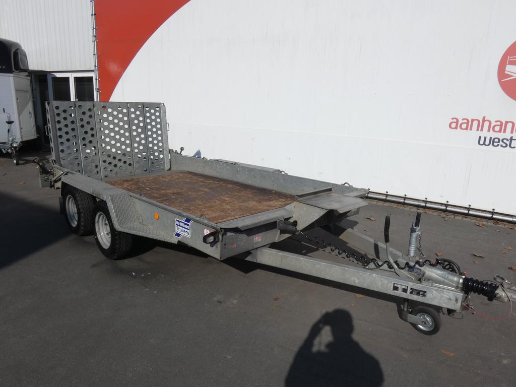 Ifor-Williams Machinetransporter tandemas 366x184cm 3500kg